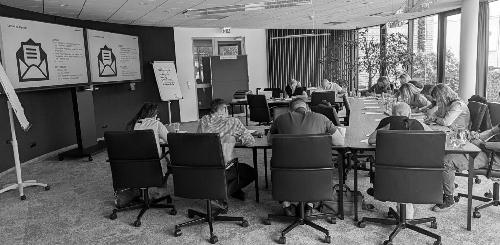 Workshop im Unternehmensumfeld mit Teilnehmenden